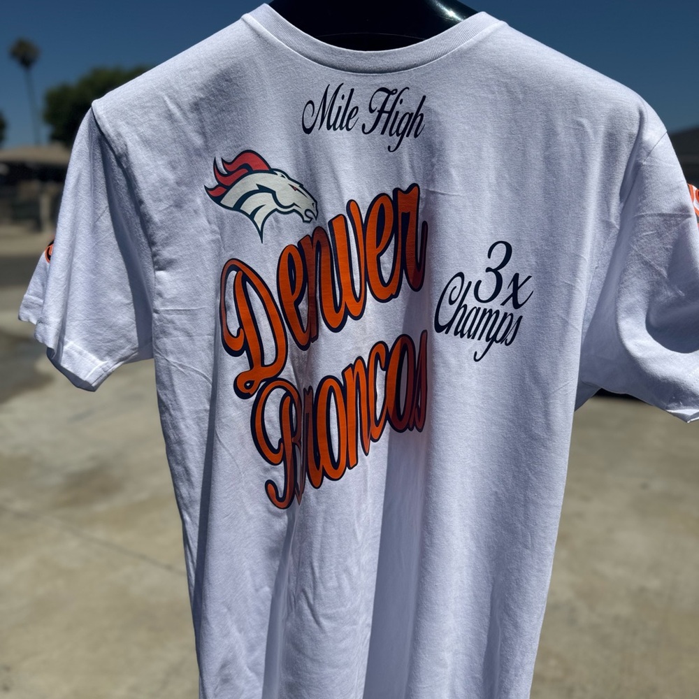 Denver Broncos Graphic Tee NWOT